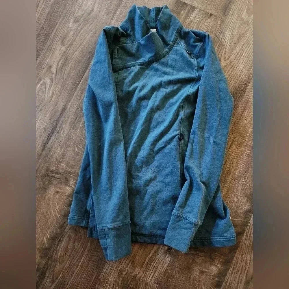 🍋Lululemon Coast Wrap ll- Size 4 - EUC🦄